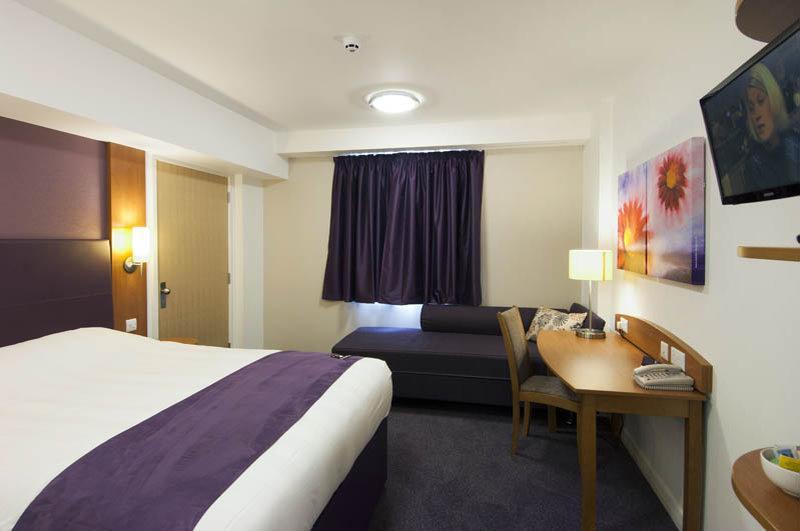 Premier Inn Stirling South Exteriör bild